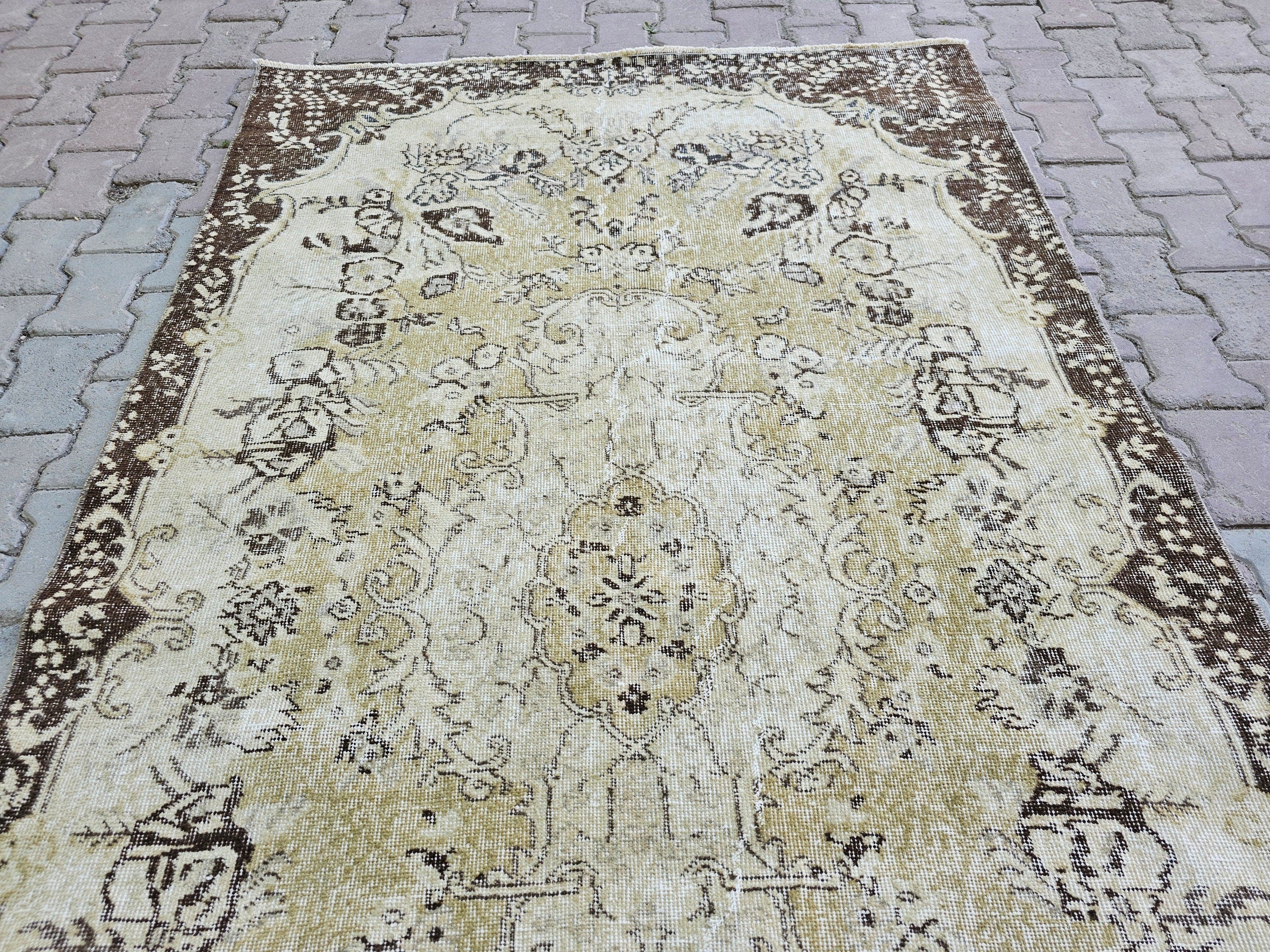 5x8 Vintage Turkish Oushak Rug: Hand-Knotted Wool Entry Rug