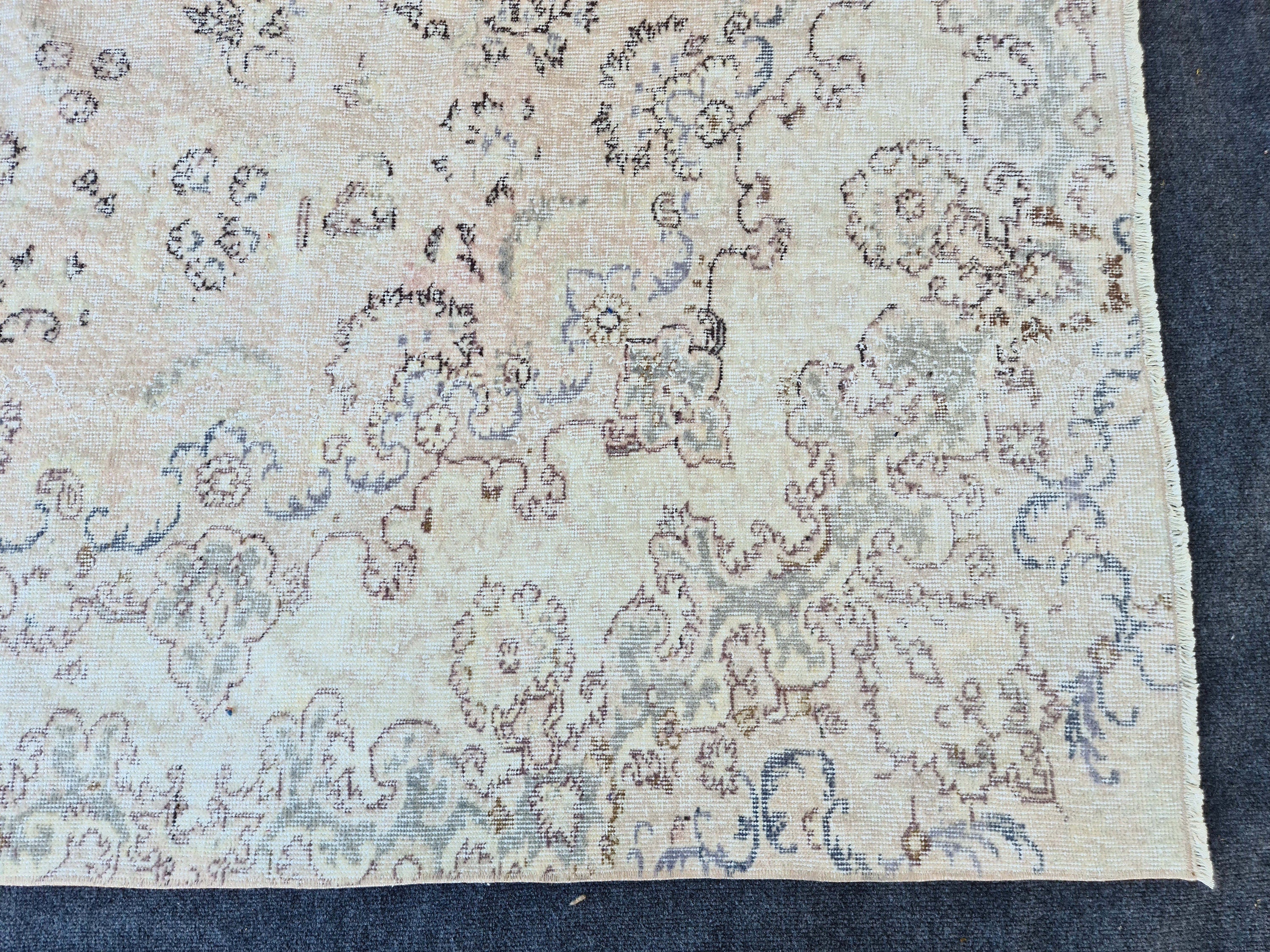 7x10 Hand-Knotted Turkish Rug: Vintage Wool Oushak Style