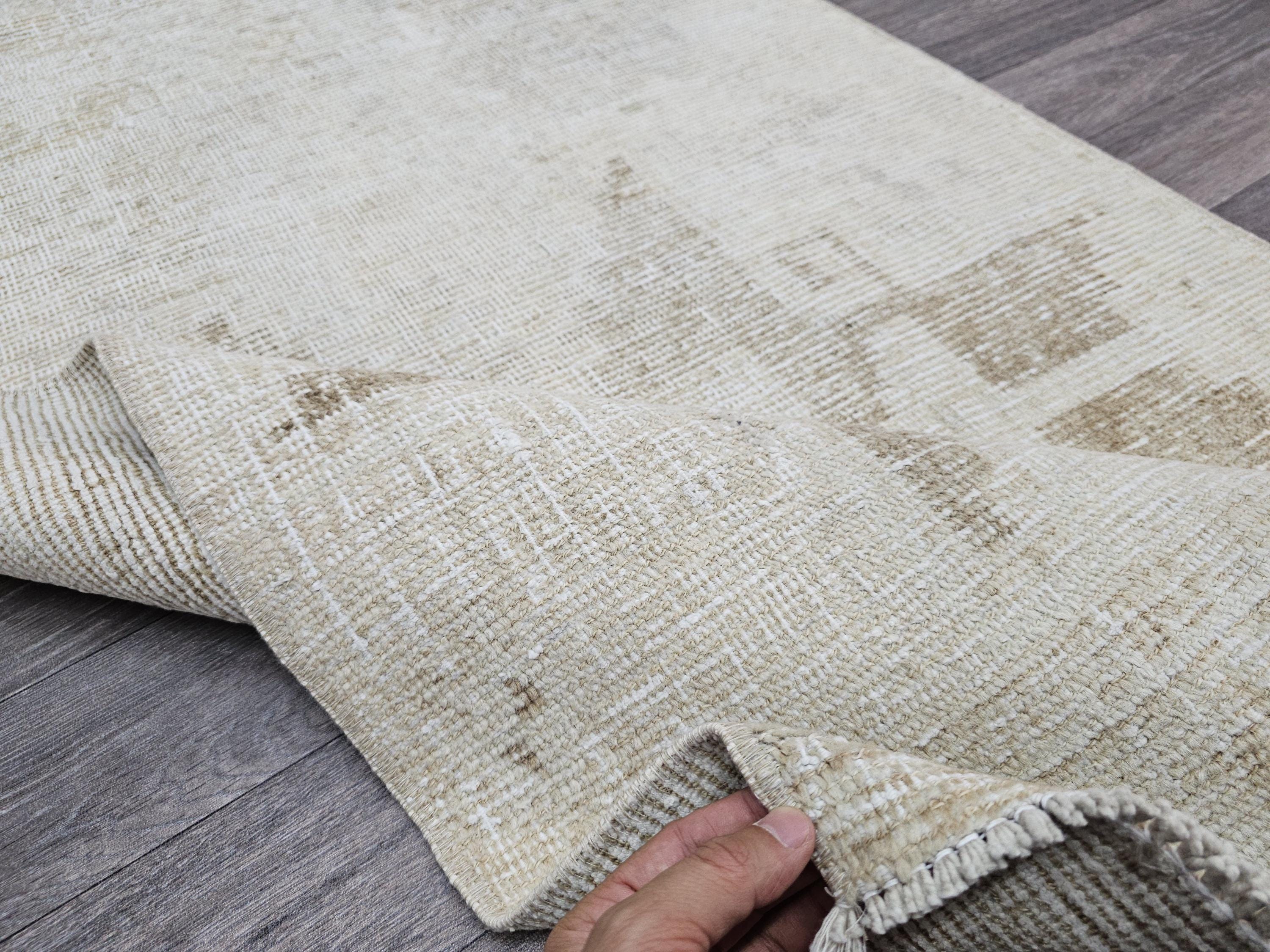 Neutral Vintage Wool Runner: Hand-Knotted Anatolian Oushak Rug (2.80x11.55 ft)