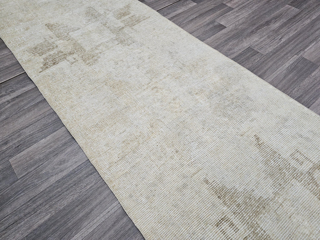 Neutral Vintage Wool Runner: Hand-Knotted Anatolian Oushak Rug (2.80x11.55 ft)