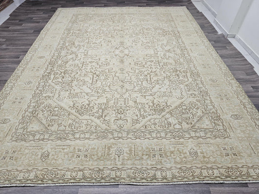 9.60x12.60 feet Geometric Vintage Neutral Heriz Area Rug Handmade