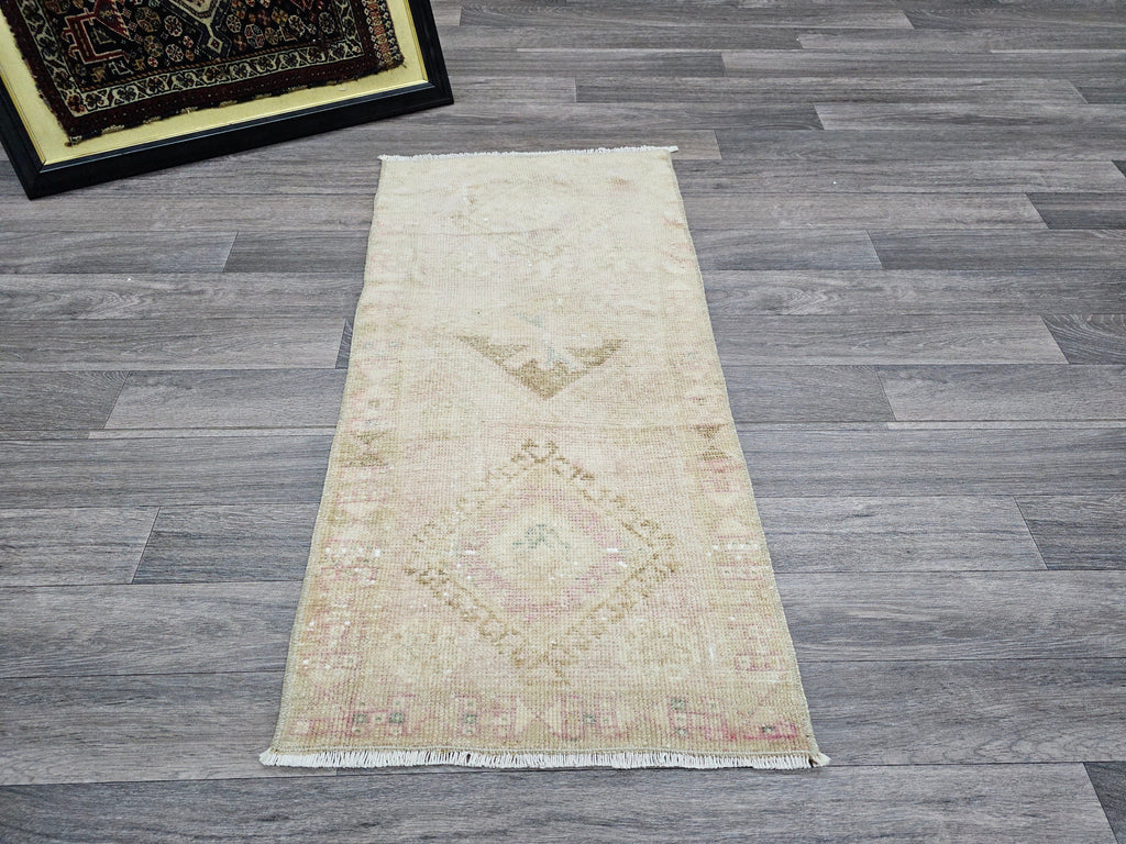 Handwoven Turkish Wool Rug: Faded Green Vintage Bath Mat (20x40 in)
