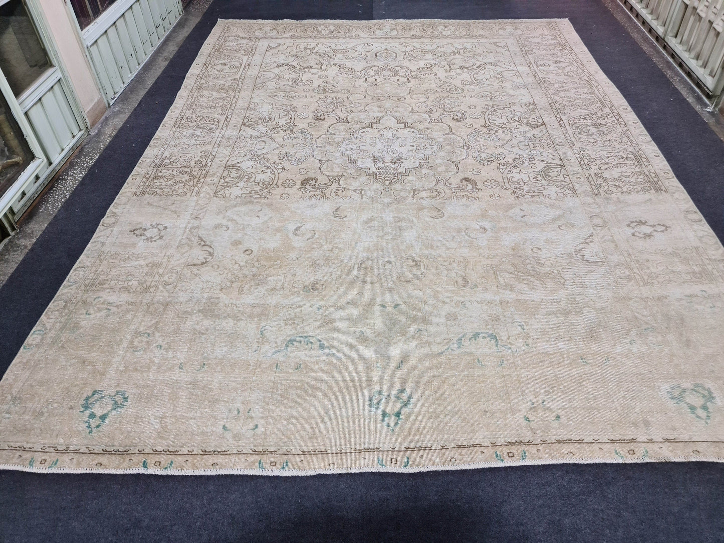 10X13 Faded Oushak Rug/ Oversize Vintage Carpet/ Distressed Neutral Rug/ Hand Knotted Turkish Rug/ Wool Area Rug/ Boho Rug/ 9.65x12.9 feet