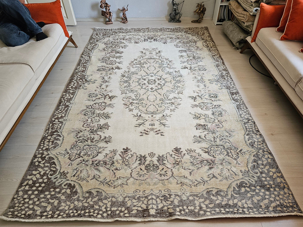 6x9 Vintage Turkish Oushak Rug: Handmade Wool Floral Area Rug
