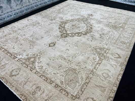 9x12 Oversize Vintage Carpet/ X Large Turkish Rug/ Handwoven Rug/ Distressed Rug/ Mahal Rug/ Palace Rug/ Neutral Boho Rug/9.30x12.60 feet