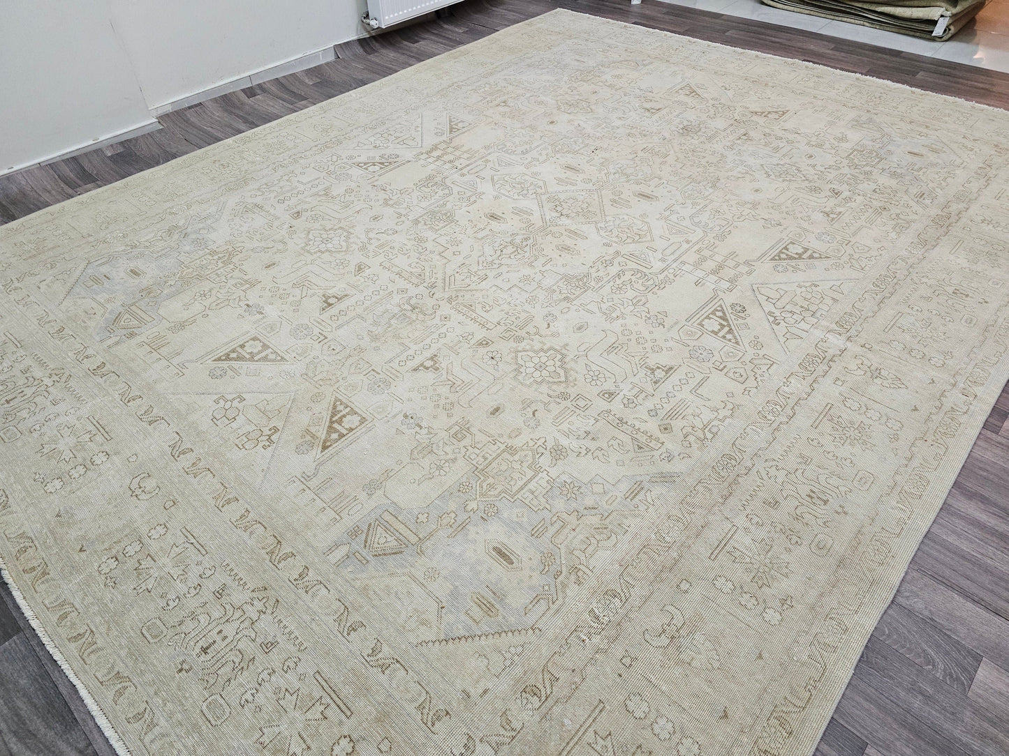 9x12 Distressed Oversize Neutral Persian Rug | Geometric Heriz Design | Hand Knotted Area Rug