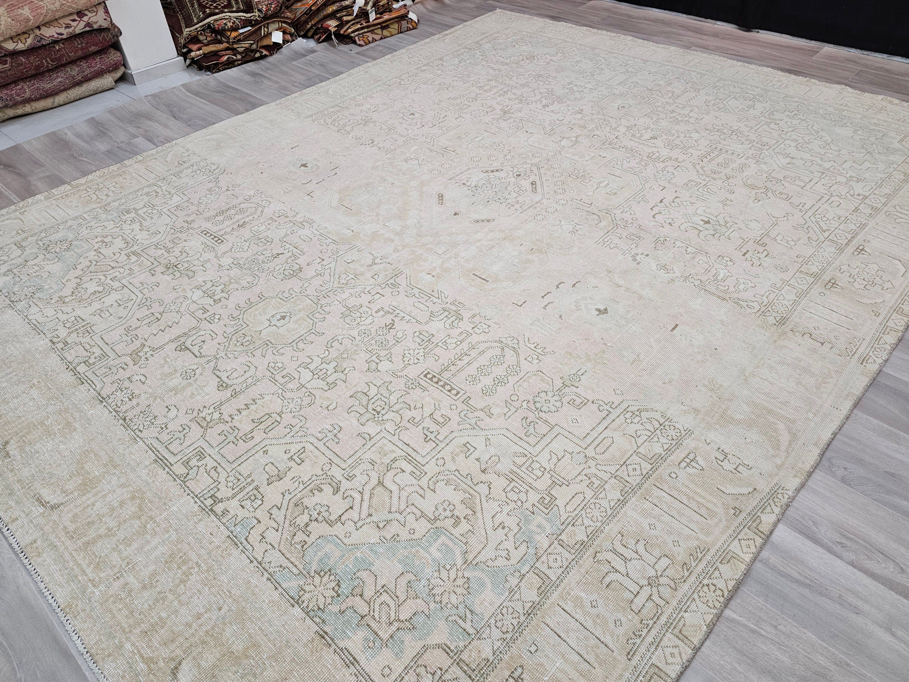 9x12 Neutral Area Rug/ Oversize Vintage Carpet for Livingroom and Bedroom Handmade  //9.50x12.15 feet