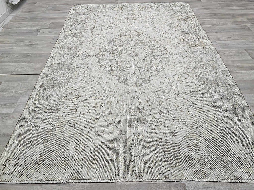 Hand Knotted Wool Oushak Rug: Neutral Vintage Turkish Rug (6.70x9.55 ft)
