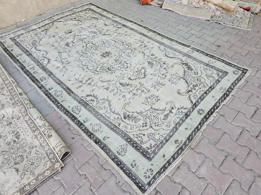 6x9 Vintage Turkish Oushak Rug: Hand-Knotted Wool Area Rug