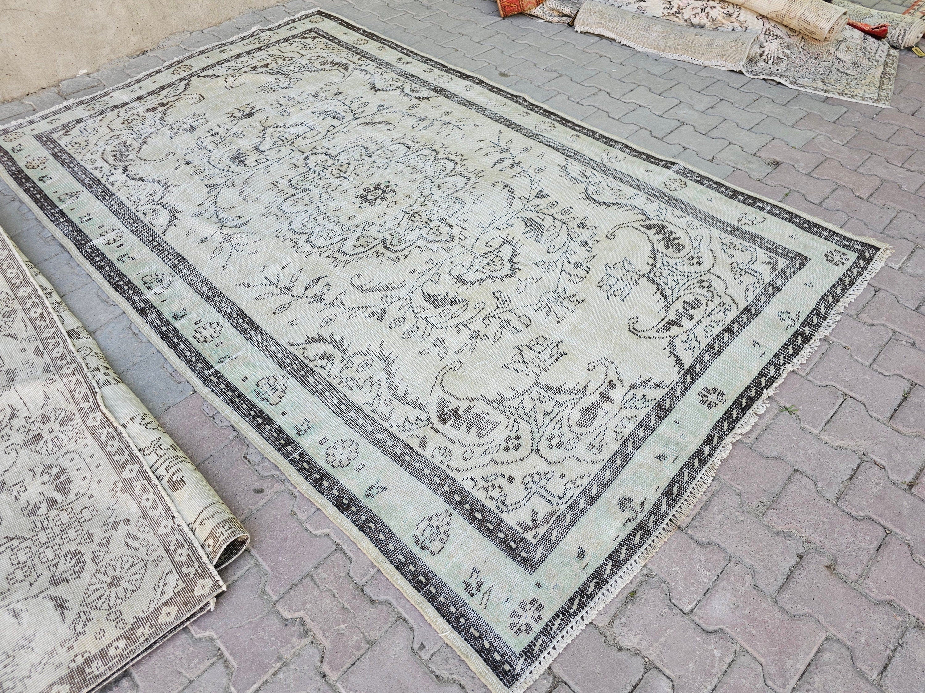 6x9 Vintage Turkish Oushak Rug: Hand-Knotted Wool Area Rug