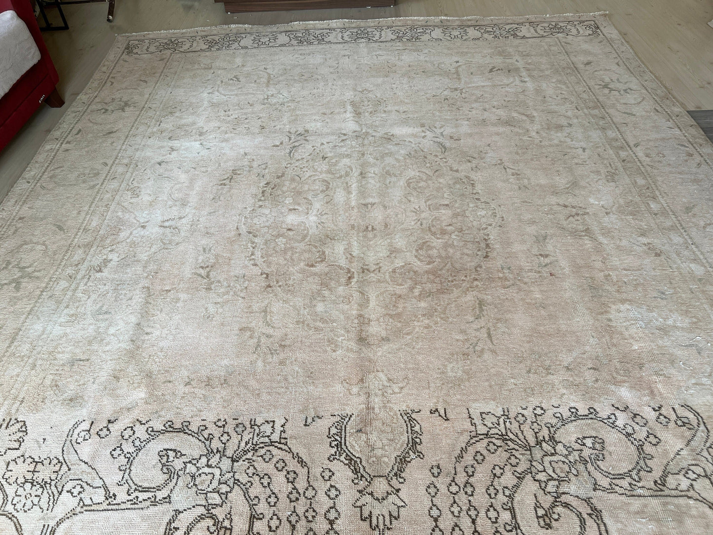 Large Persian Design Wool Area Rug 9x12 - Handcrafted Oversize Carpet