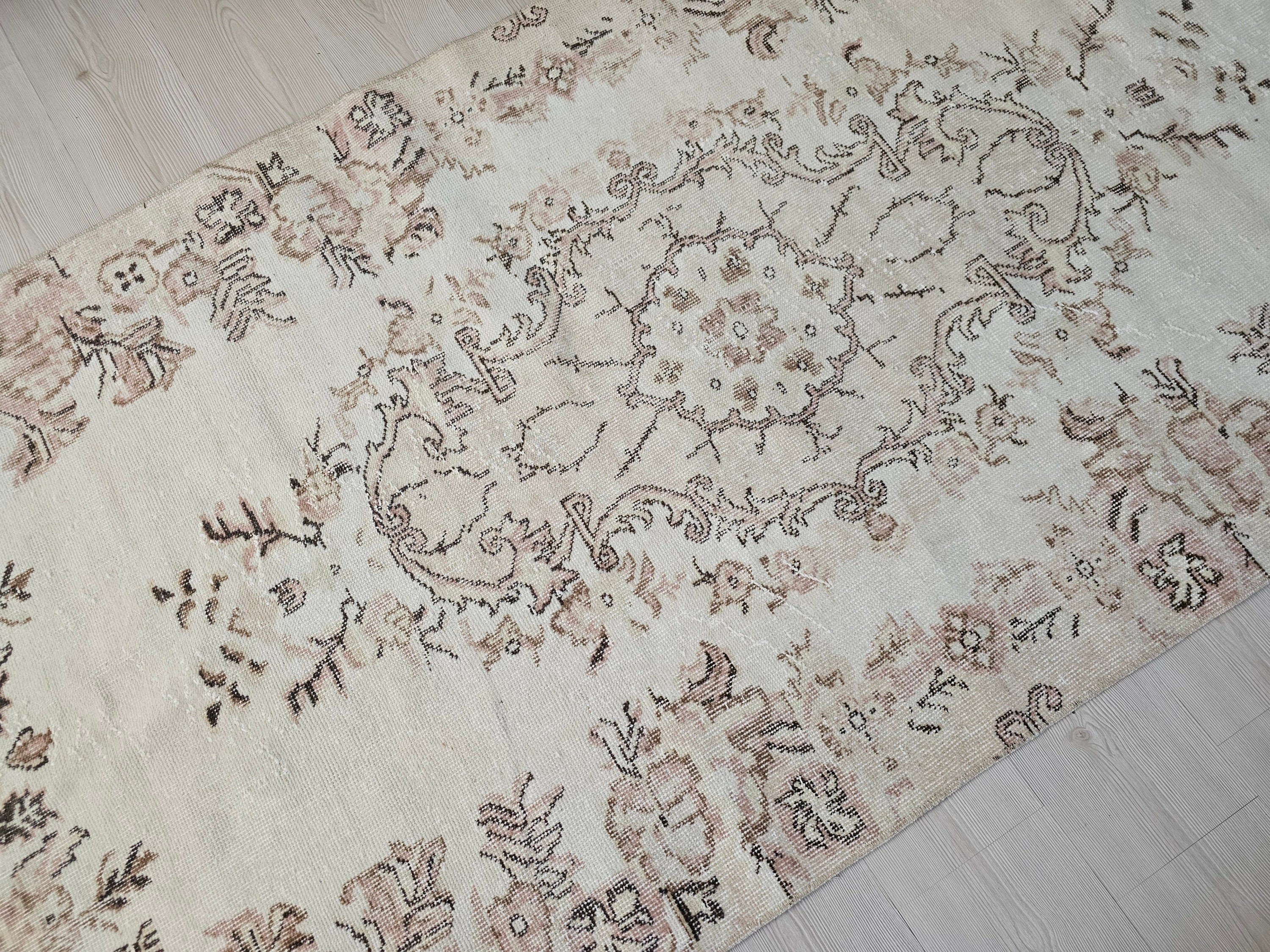 4x8 Vintage Wool Oushak Rug: Turkish Bedroom Decor