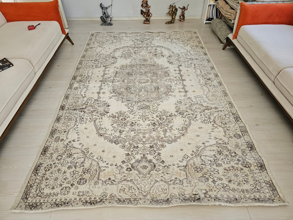 Hand-Knotted Cream Wool Oushak Rug: Turkish Oriental Carpet (5.70x8.85 ft)