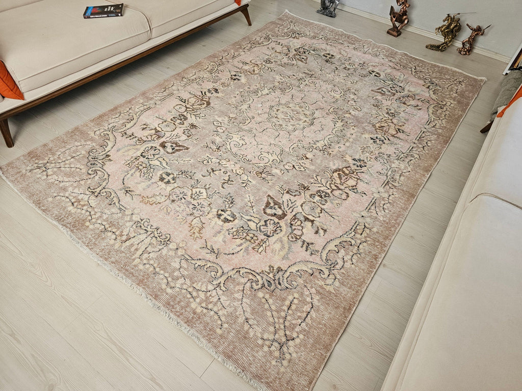 Handknotted 6x9 Oushak Rug: Pink Vintage Turkish Wool Carpet