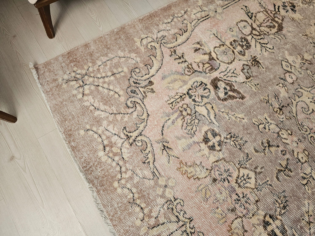 Handknotted 6x9 Oushak Rug: Pink Vintage Turkish Wool Carpet
