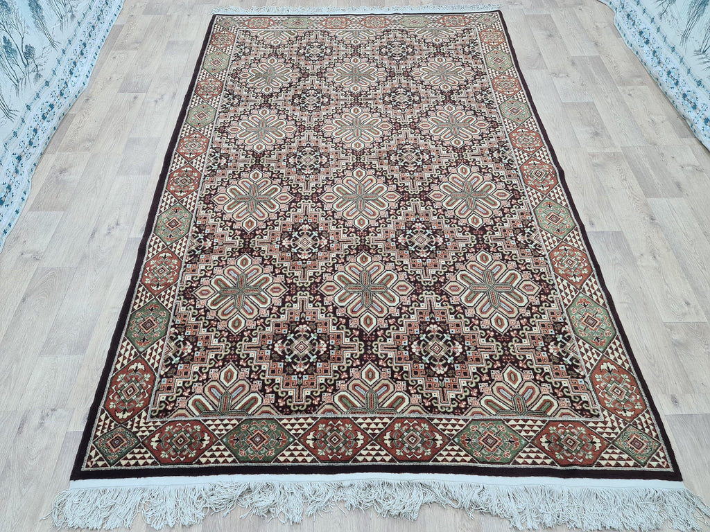 Medium Vintage Turkish Oushak Rug: Hand-Knotted Wool Carpet (6.40x10 ft)