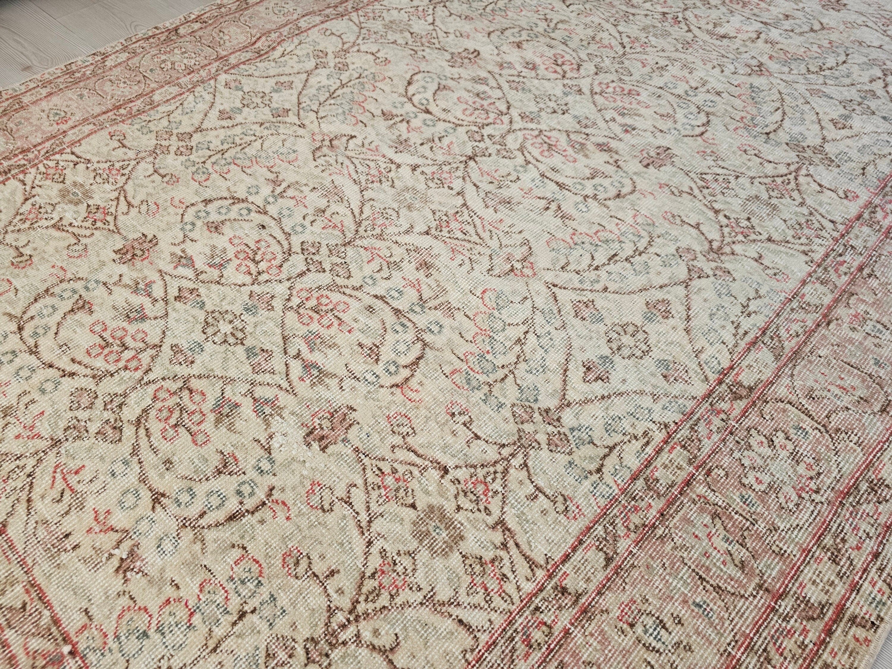 Hand Knotted Wool Turkish Oushak Rug: Cream & Pink Vintage Area Rug (5.10x7.50 feet)
