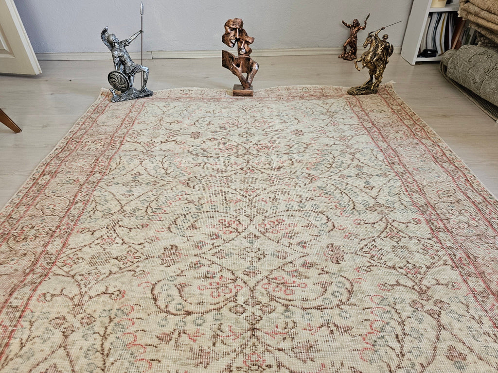 Hand Knotted Wool Turkish Oushak Rug: Cream & Pink Vintage Area Rug (5.10x7.50 feet)