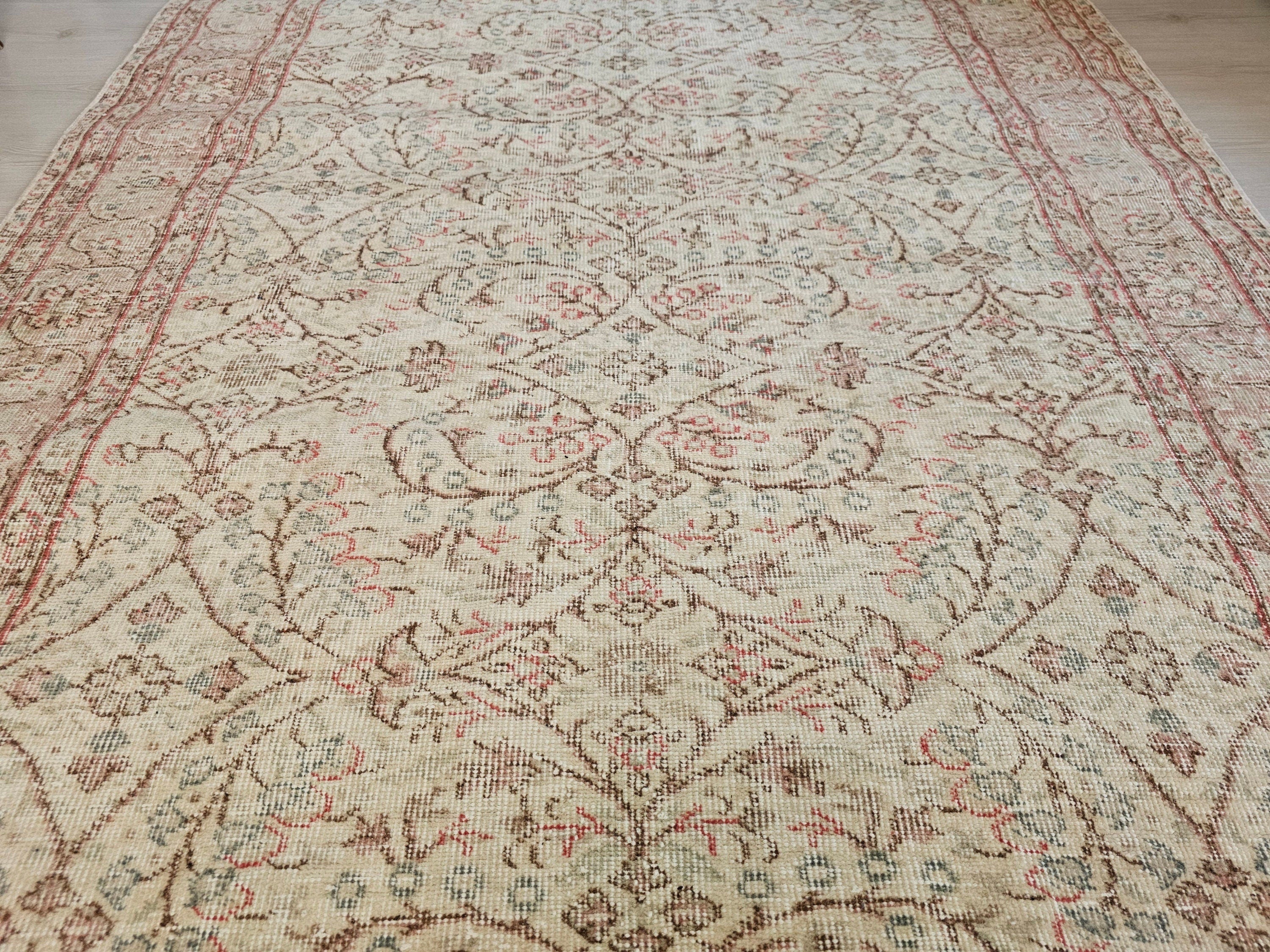 Hand Knotted Wool Turkish Oushak Rug: Cream & Pink Vintage Area Rug (5.10x7.50 feet)