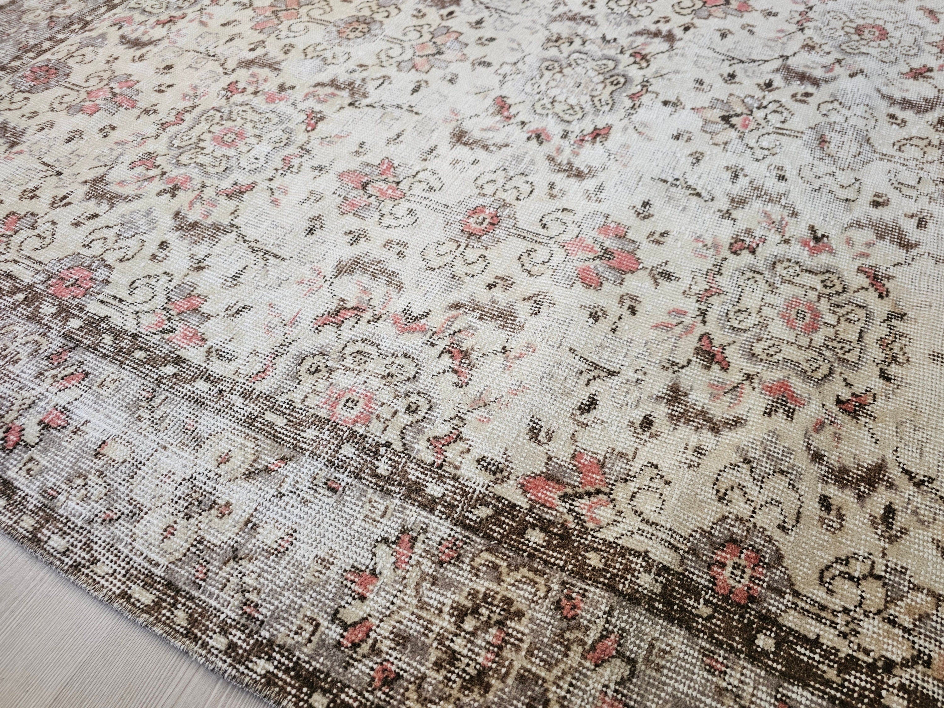 5x8 Vintage Turkish Oushak Rug: Neutral Floral Boho Decor