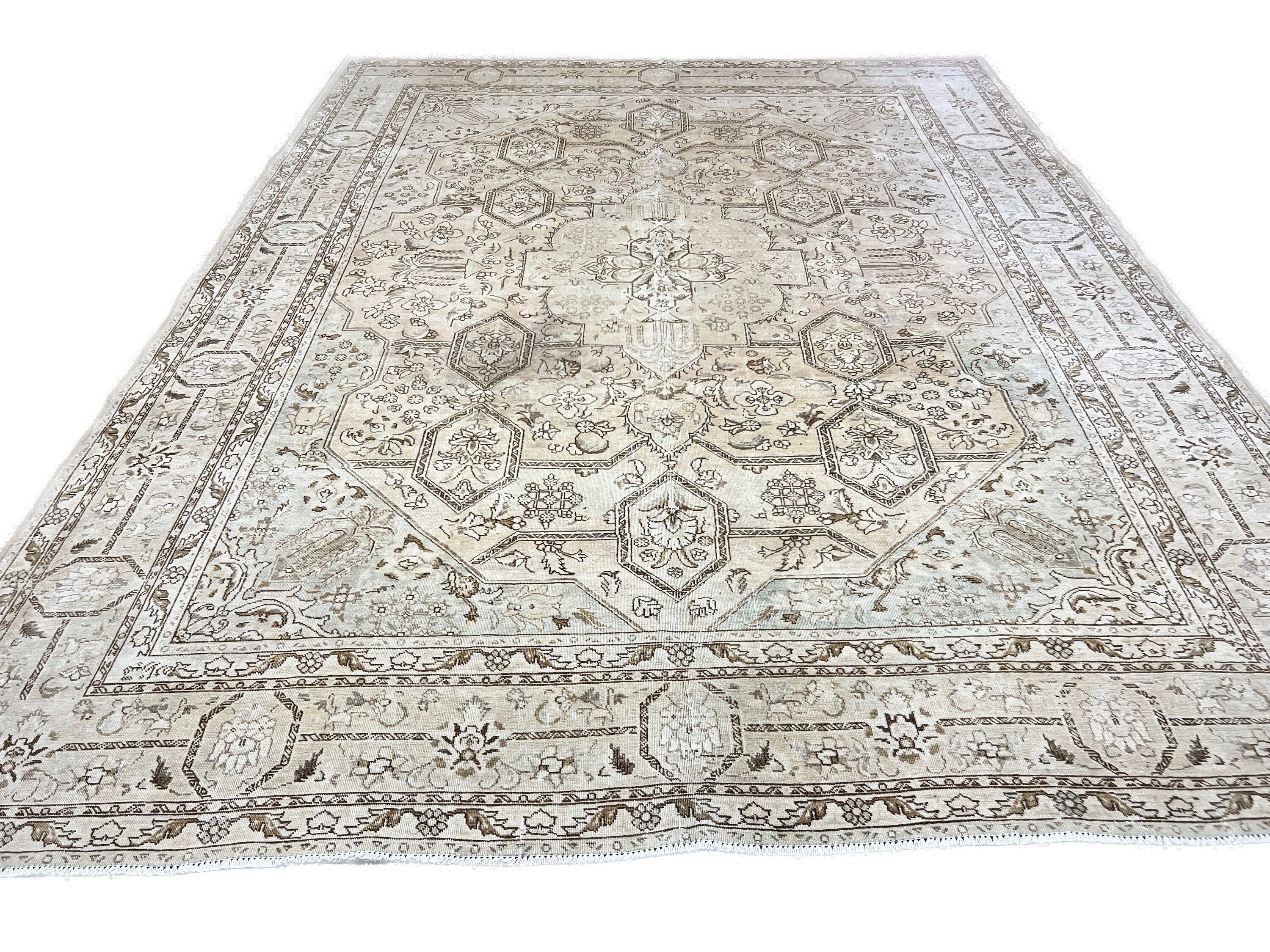 Oversize Oushak Area Rug Neutral Vintage Turkish Area Carpet Geometric