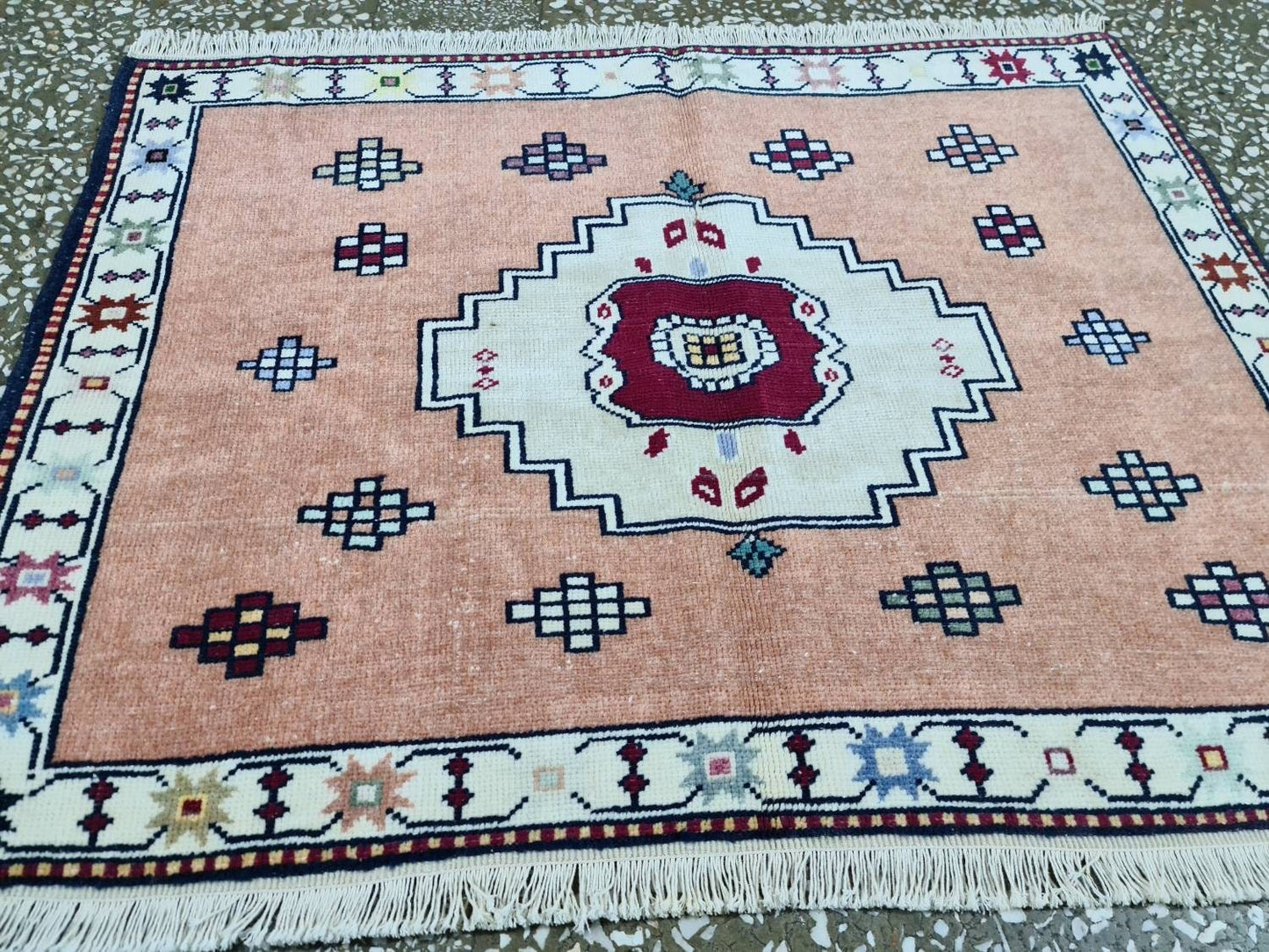 3x3 Bath rug/ 2.40 x 3.20 feet/ Turkish Small Carpet/ Natural Handwoven Vintage Bath Rug/ Boho Style Small Carpet/ Oushak Doormat