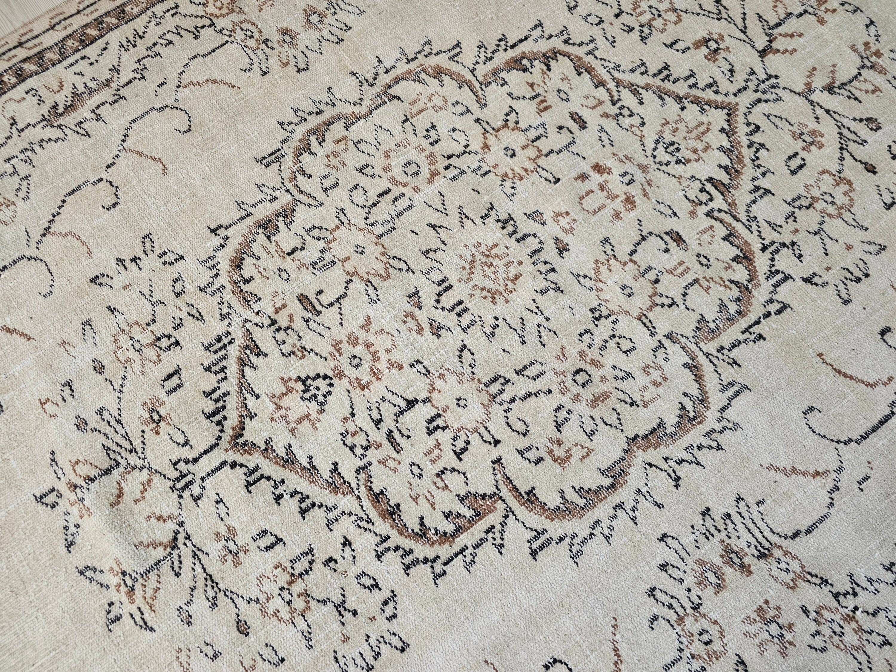 6x9 Cream Oushak Rug: Vintage Turkish Wool Area Rug