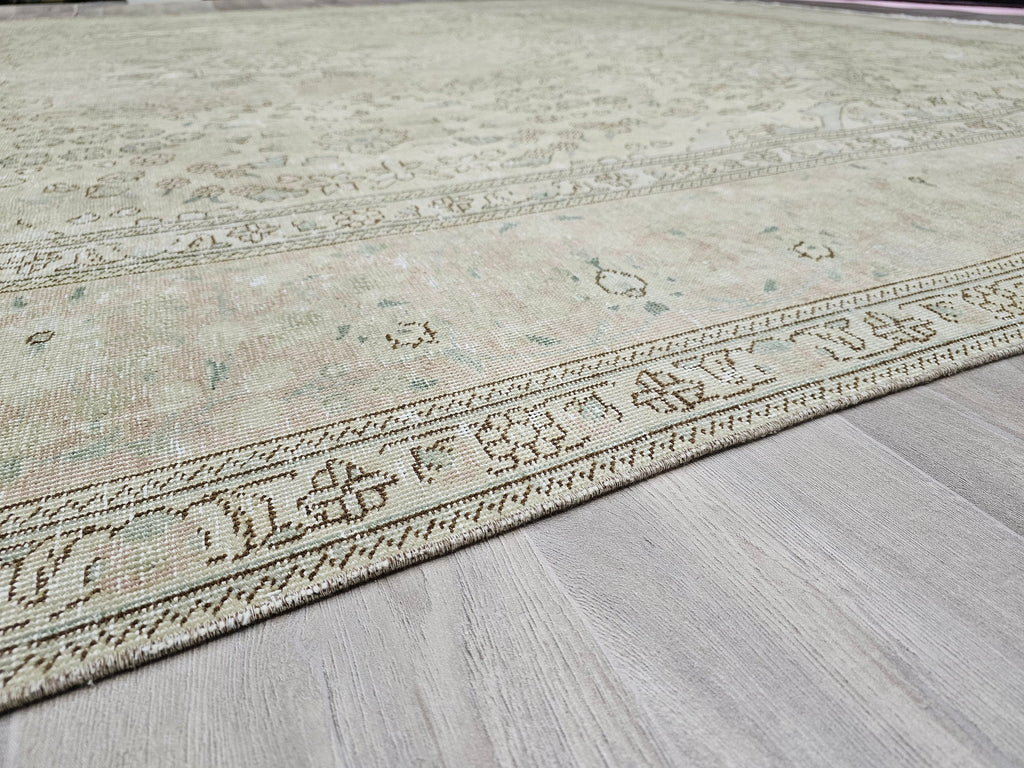 Large Vintage Handwoven Rug - Neutral Wool Area Carpet, 286x379 cm (9x12 ft)