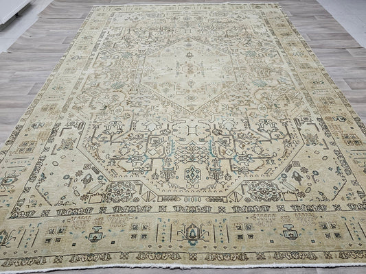 9x12 Neutral Vintage Heriz Area Rug, Traditional Geometric Design, Large Beige and Ivory Turkish Area Carpet, Living Room Boho Decor