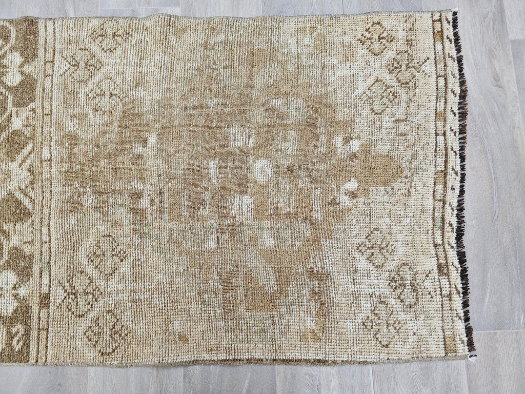 Vintage Turkish Runner Rug: Hand-Knotted Wool Oushak, Earth Tone (2.60x9.60 ft)