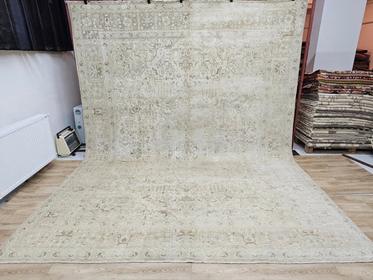 9x12 Wool Antique Rug/ Large Mahal Rug/ Rustic Decor Rug/ Primitive Rug/ Oversize Oriental Rug/9.50x12.50 feet