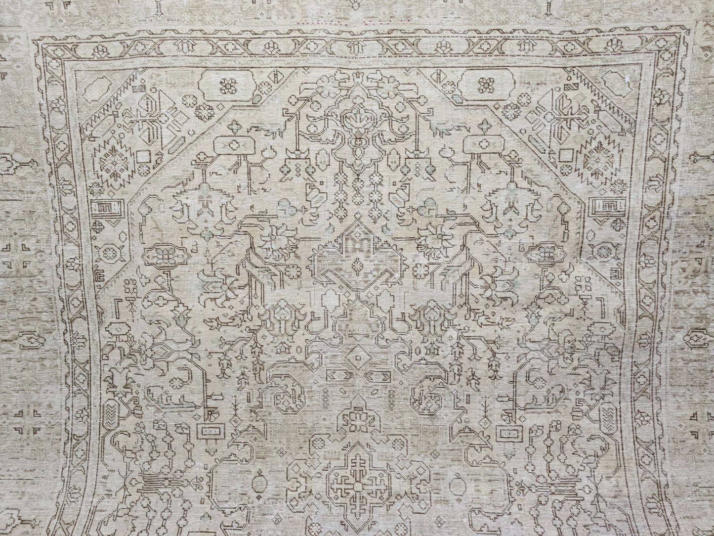 Vintage Persian Rug 9x12: A Timeless Treasure for Your Home