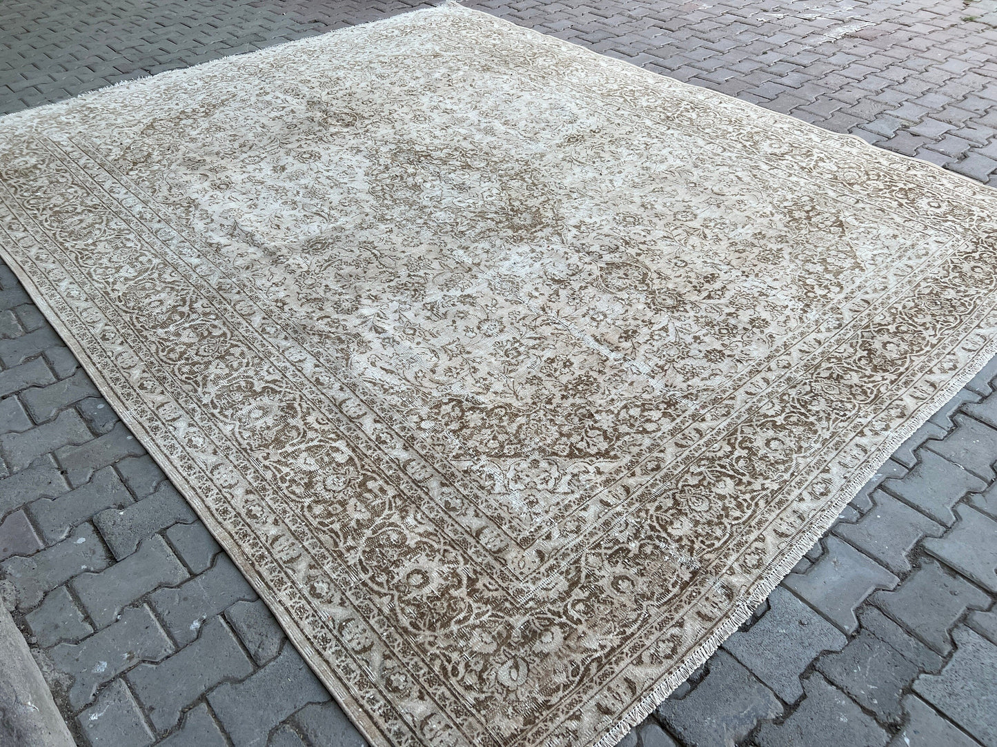 10x12 Neutral Vintage Area Rug for Livingroom