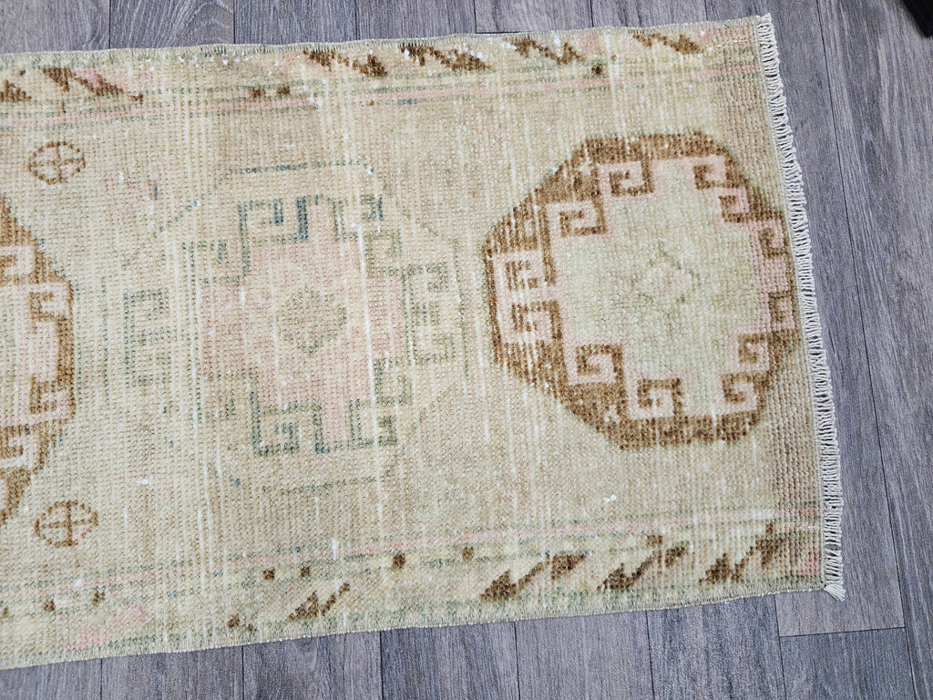 Handwoven Wool Turkish Rug: Neutral Vintage Oushak Bath Mat (18.50x35.45 inches)