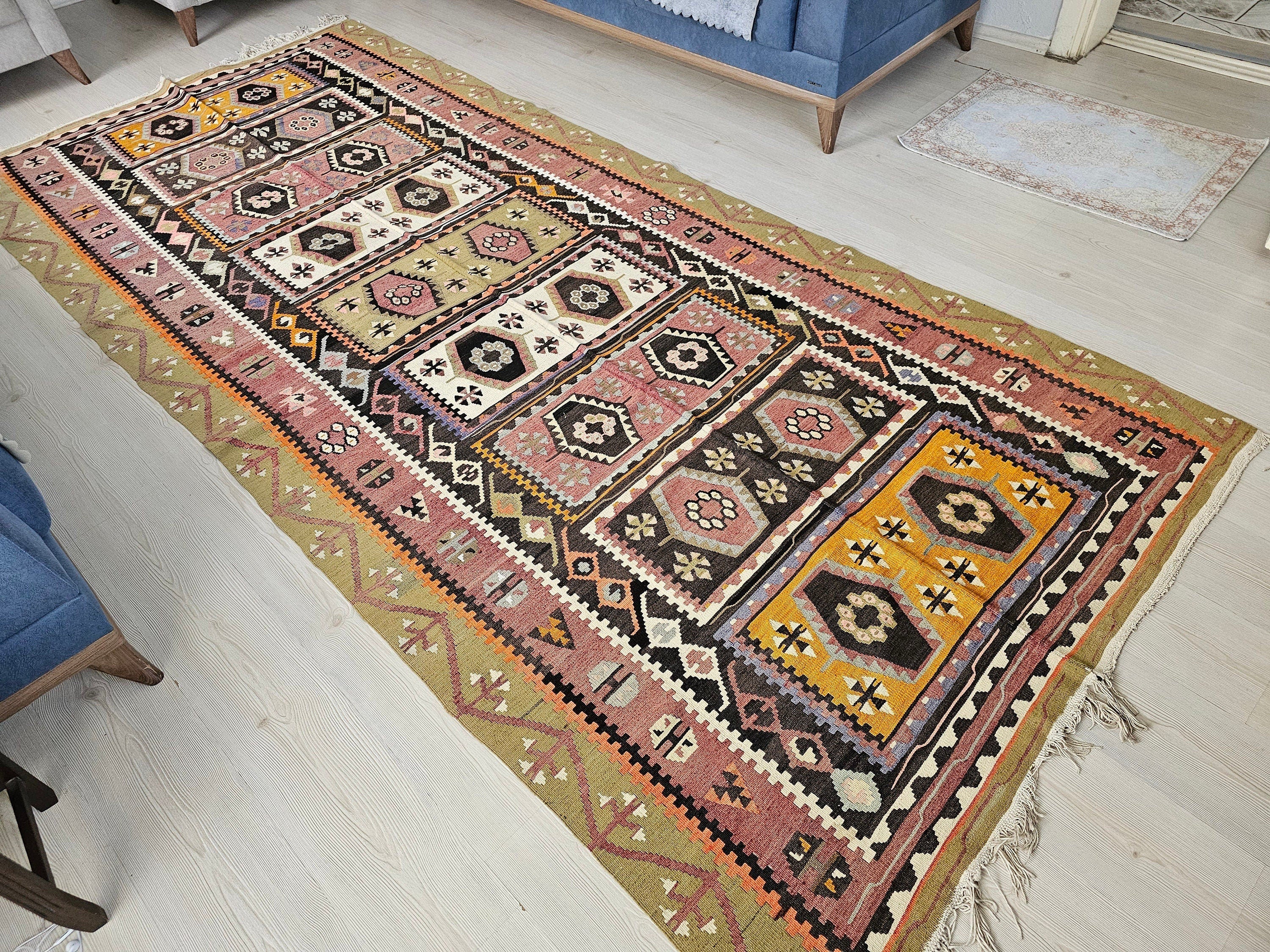Handwoven Turkish Kilim Rug: 5x11.5 ft Vintage Wool Rug