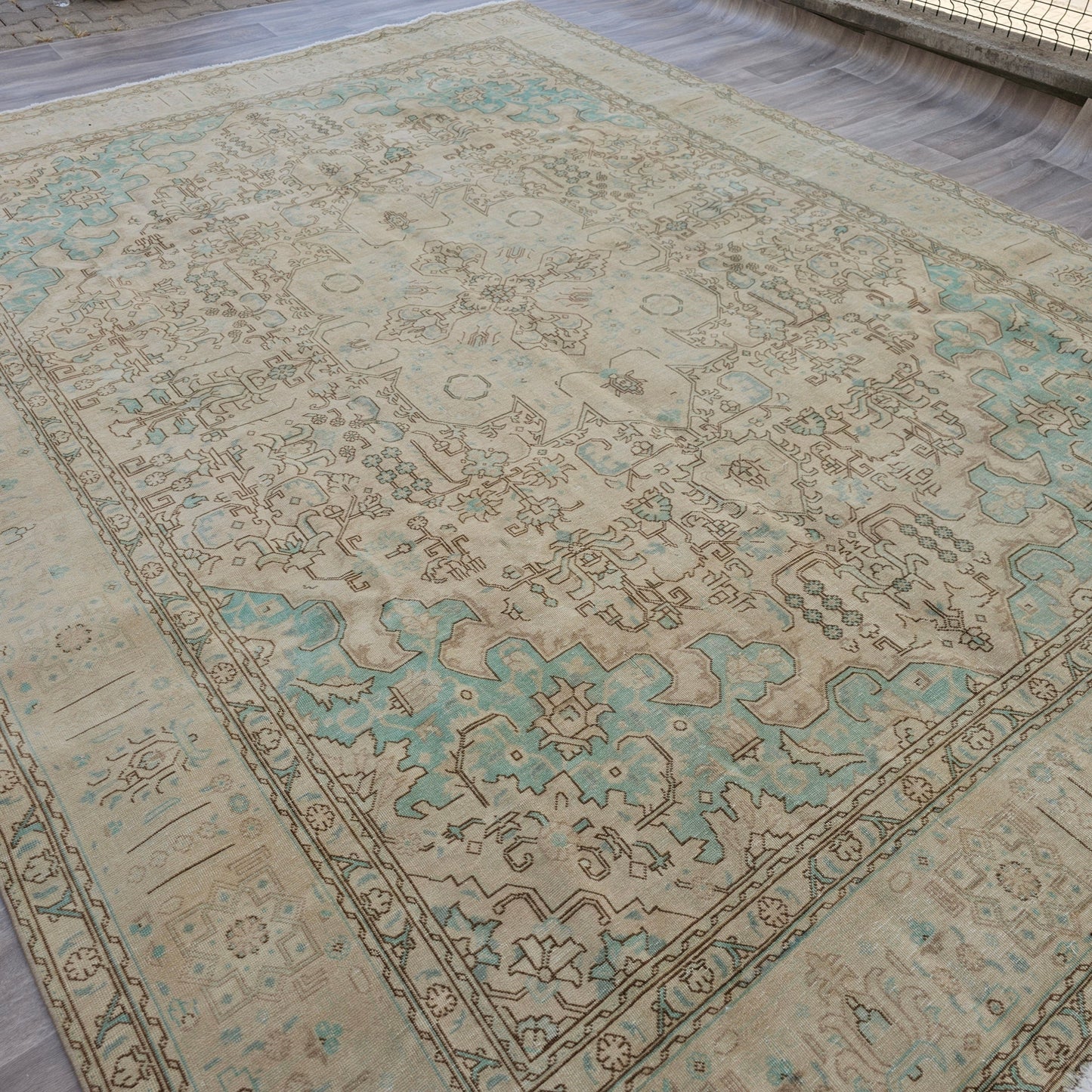 9x13 Neutral Vintage Turkish Rug - Handmade Beige and Sage Green Wool Carpet for Living Room and Bedroom /9.30x12.70 feet