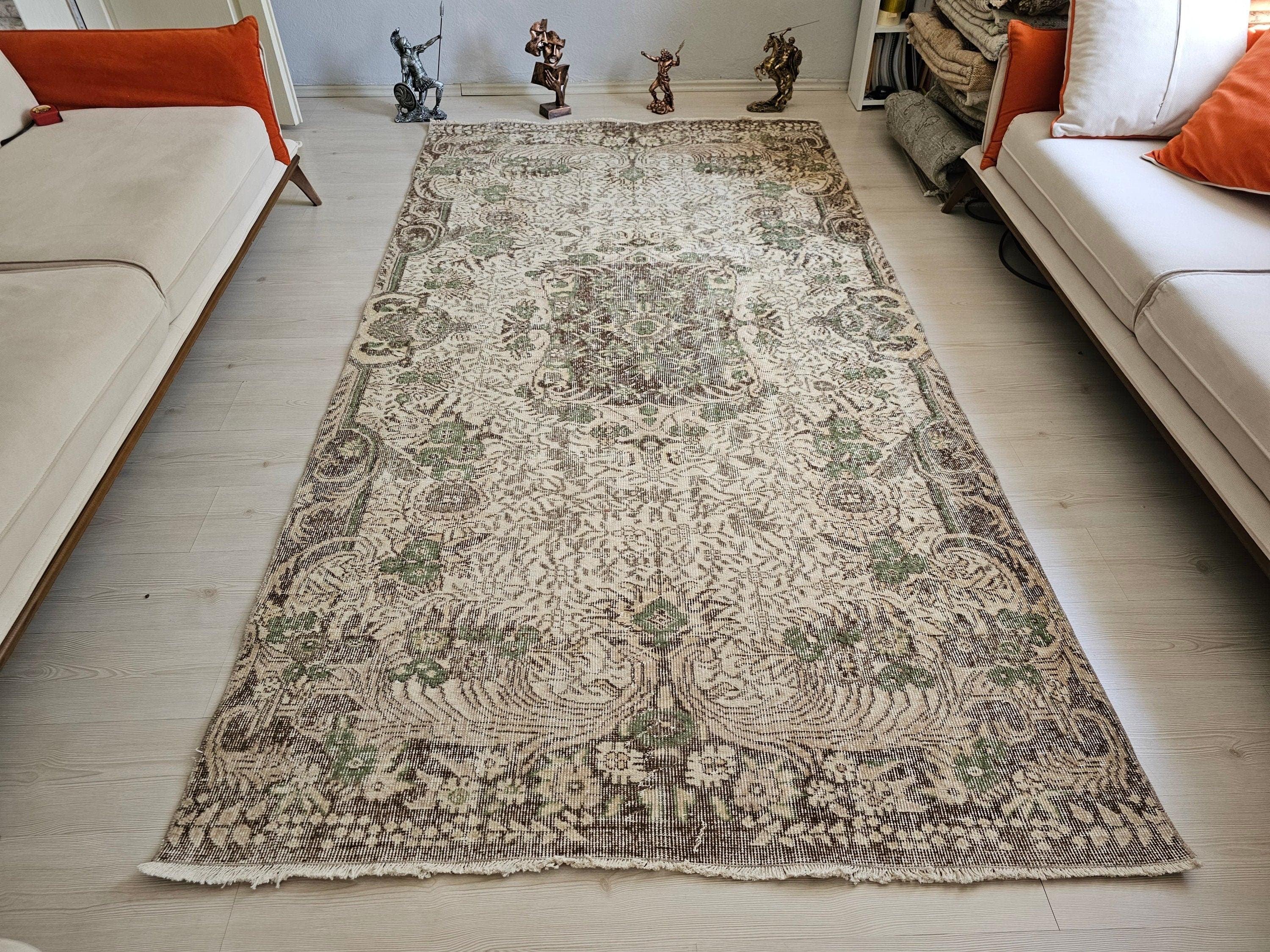 5x10 Hand Knotted Vintage Turkish Isparta Rug //5.20x9.70 feet