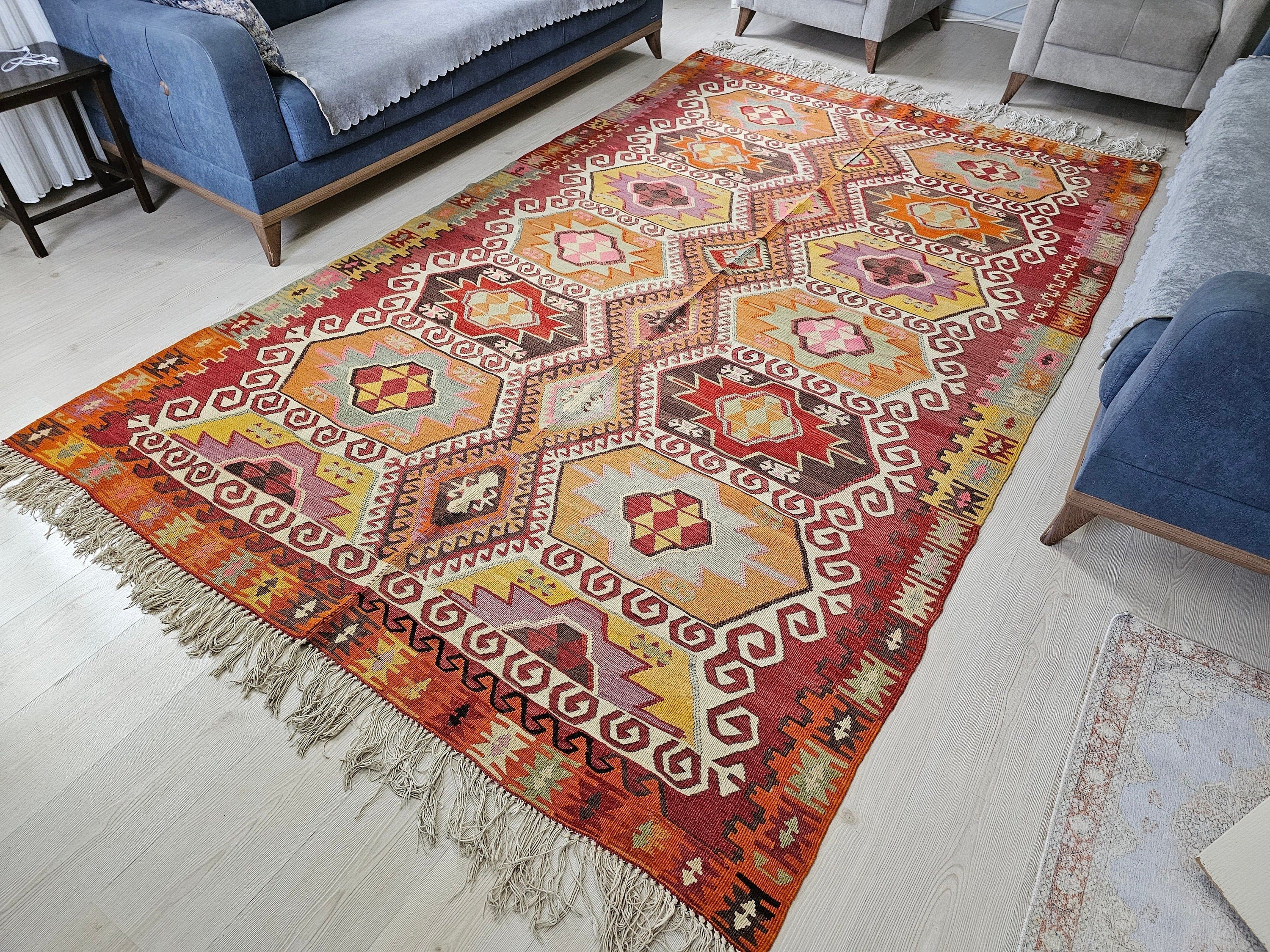 Vintage Turkish Kilim Rug: 6.55x10.35 ft, Hand-Woven Wool Oushak Carpet