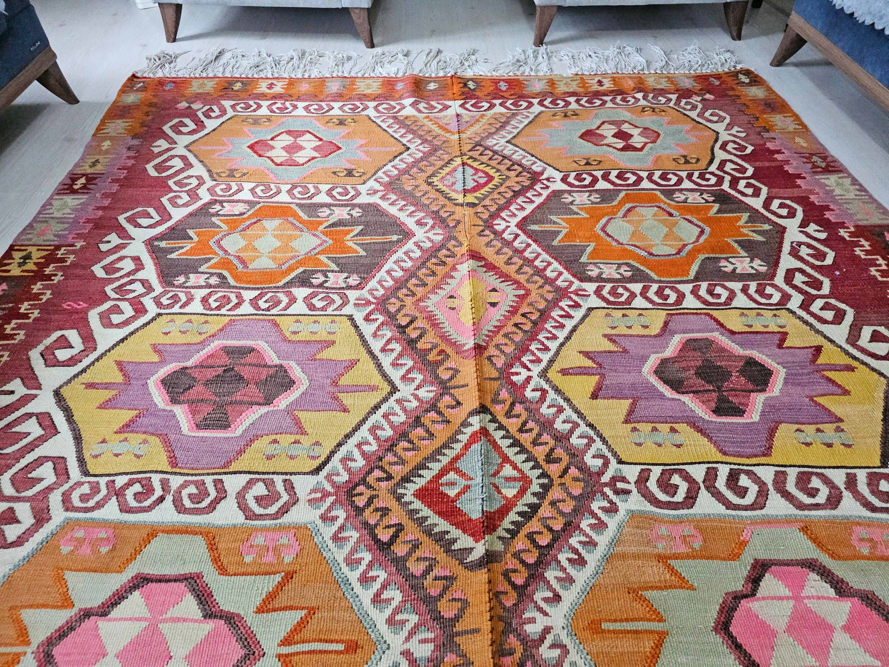 Vintage Turkish Kilim Rug: 6.55x10.35 ft, Hand-Woven Wool Oushak Carpet