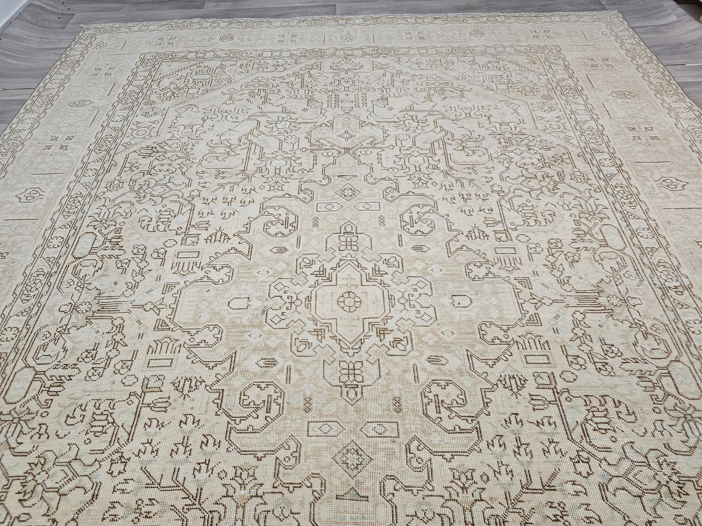 10x13 Neutral Geometric Design Vintage Area Rug - Oversize Turkish Rug - Large Oushak Rug - Heriz Carpet - Distressed Wool Rug/9.6x12.6 feet