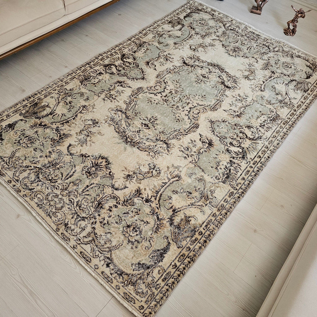 Handmade Wool Turkish Oushak Rug: 5x8 Vintage Bohemian Carpet