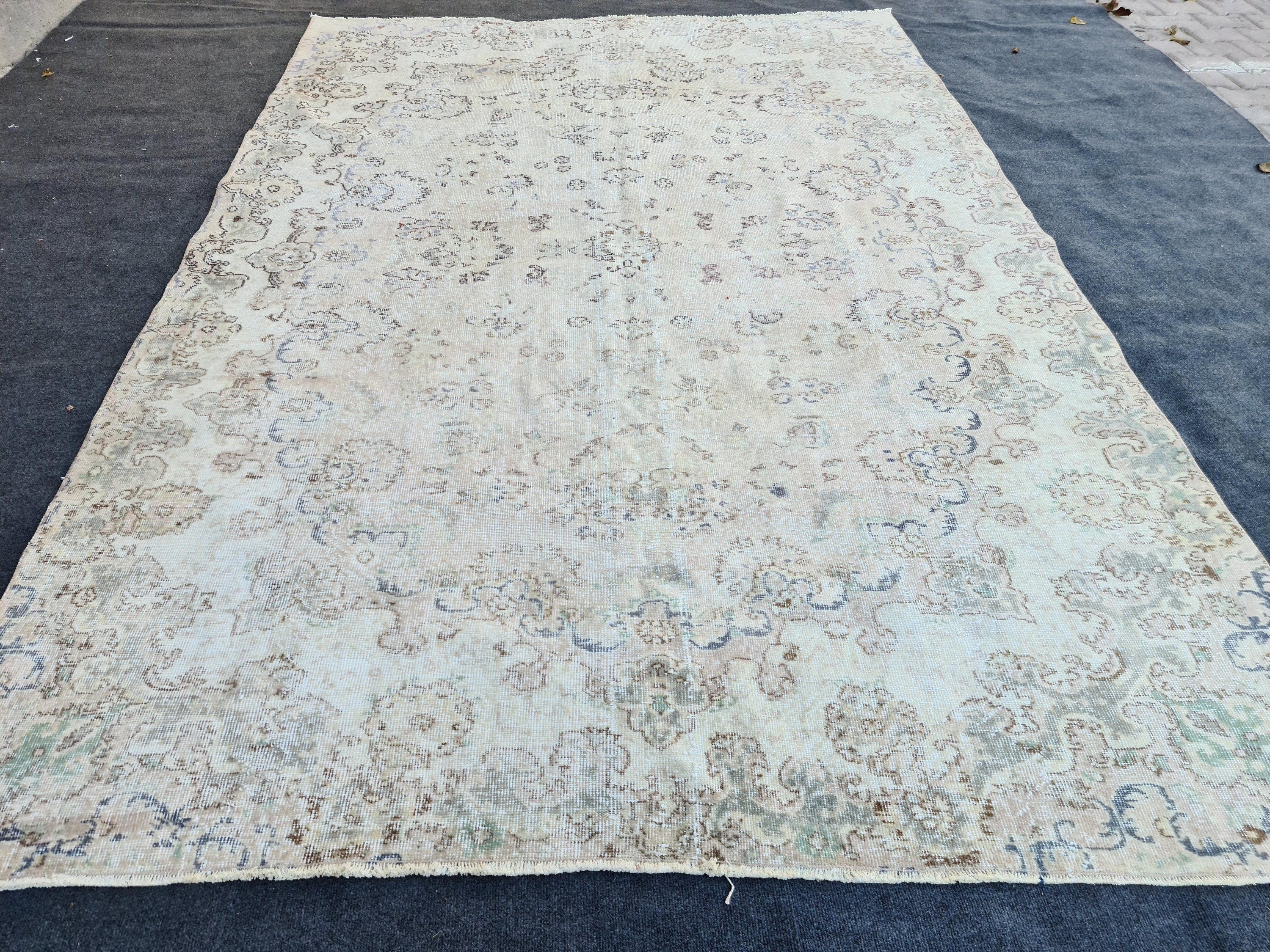7x10 Hand-Knotted Turkish Rug: Vintage Wool Oushak Style