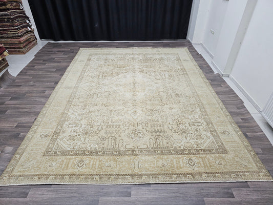 9x13 Oversize Vintage Neutral Area Rug - Faded Wool Oushak - Muted Turkish Anatolian Carpet for Elegant Home Decor