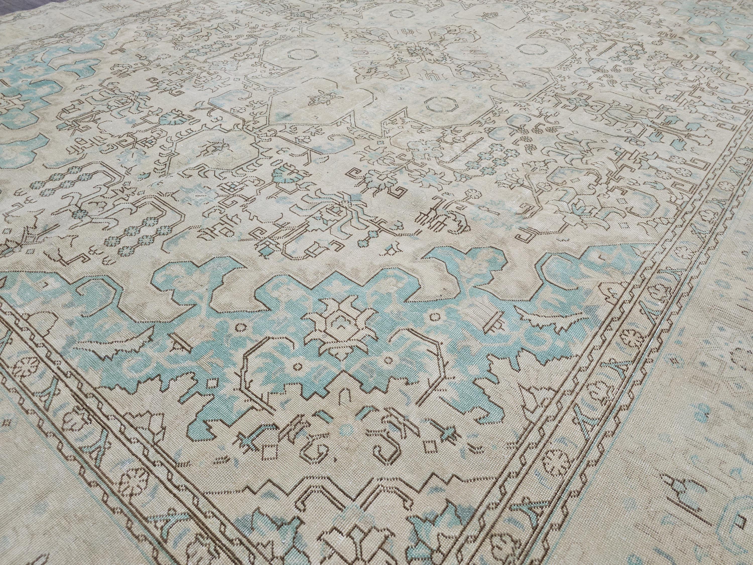Oversized 9x12 Wool Turkish Rug: Vintage Oushak Heriz Design