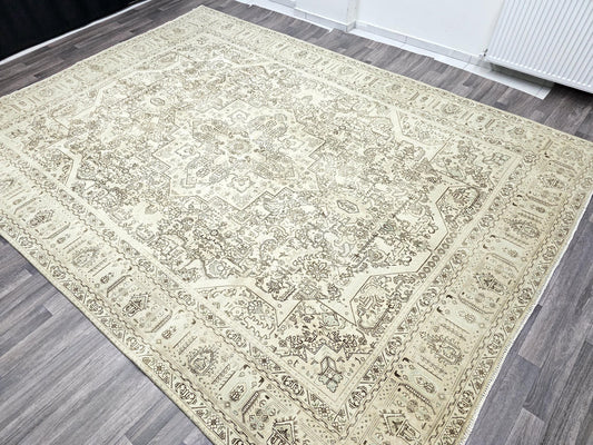 Classic Vintage Neutral Geometric Rug Hand Knotted 9.45x12.70 feet