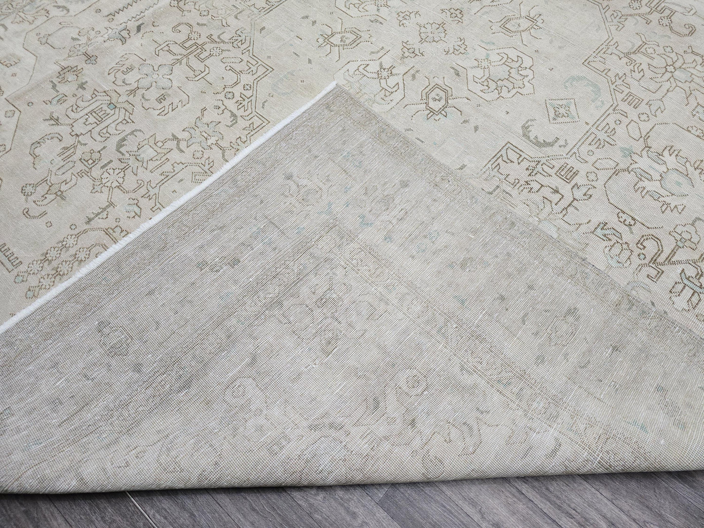 9x12 Antique Neutral Wool Rug