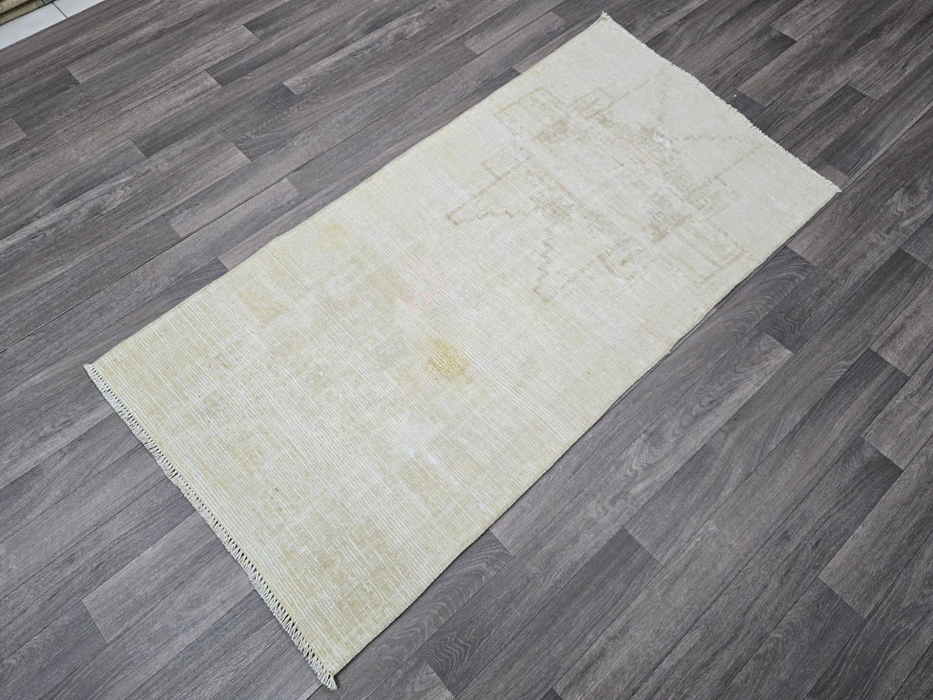 Hand Knotted Wool Turkish Rug: Small Vintage Oushak Carpet (3x5 ft)