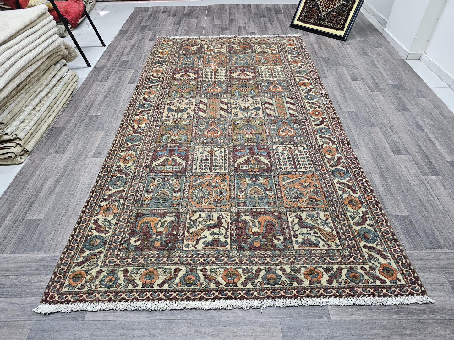 Hand Knotted Traditional Antique Rug Animal Design 5x10