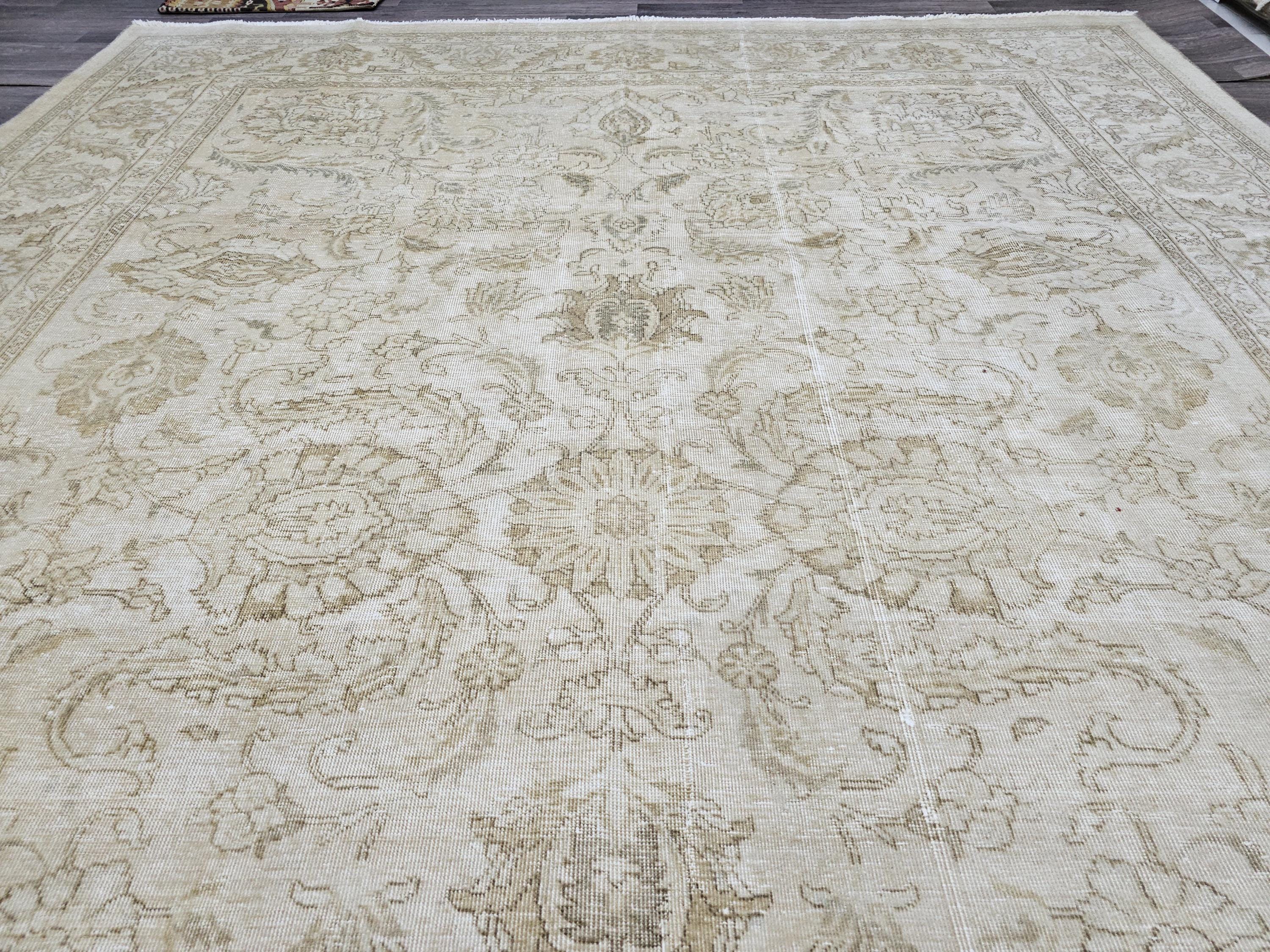 9x12 Hand-Knotted Oushak Rug: Vintage Turkish Wool Carpet