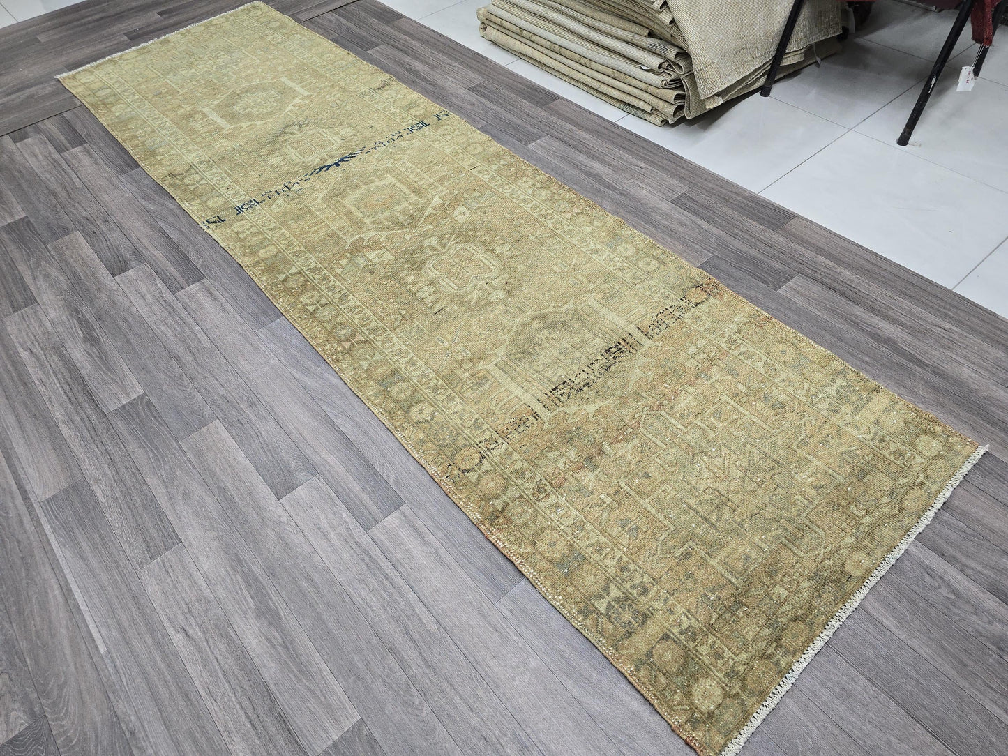 3x11 Antique Heriz Wool Runner Rug for hallway, Kitchen and Aisle Muted earth tone